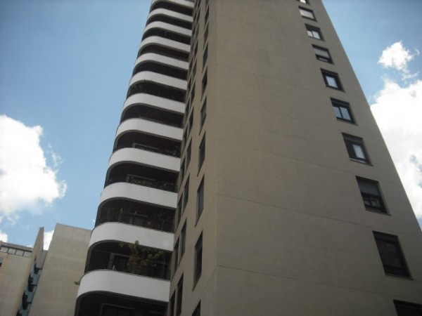 CONDOMÍNIO EDIFÍCIO VILLE DES FLEURS (16 andares)